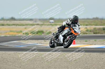 media/Apr-18-2025-TrackDaz (Fri) [[45f5874c44]]/C Group/Session 1 (Turn 7)/